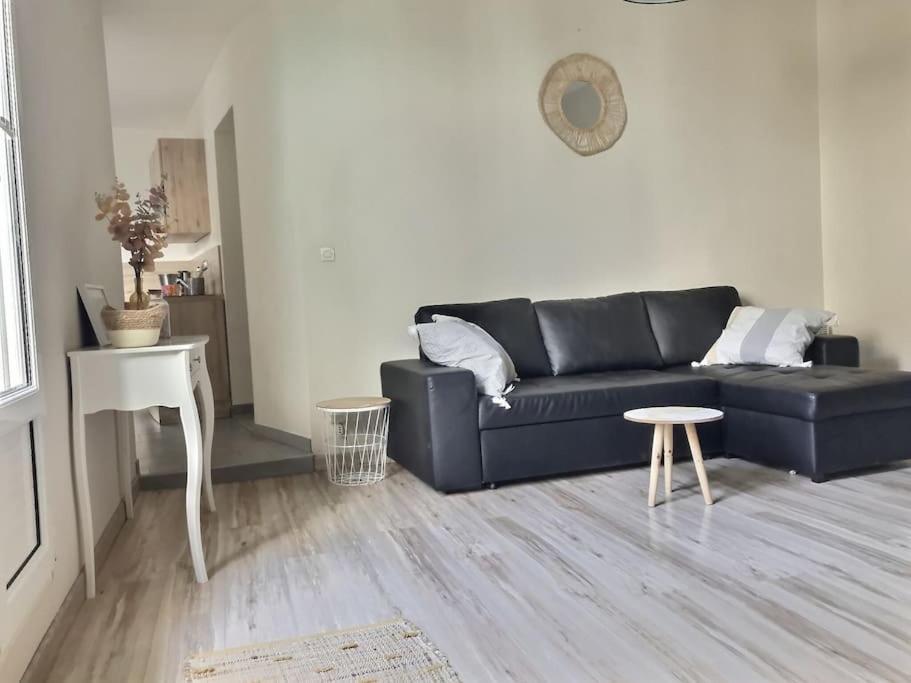 Appartement Avec Terrasse Centre De La Bastide Carcassonne Exterior foto